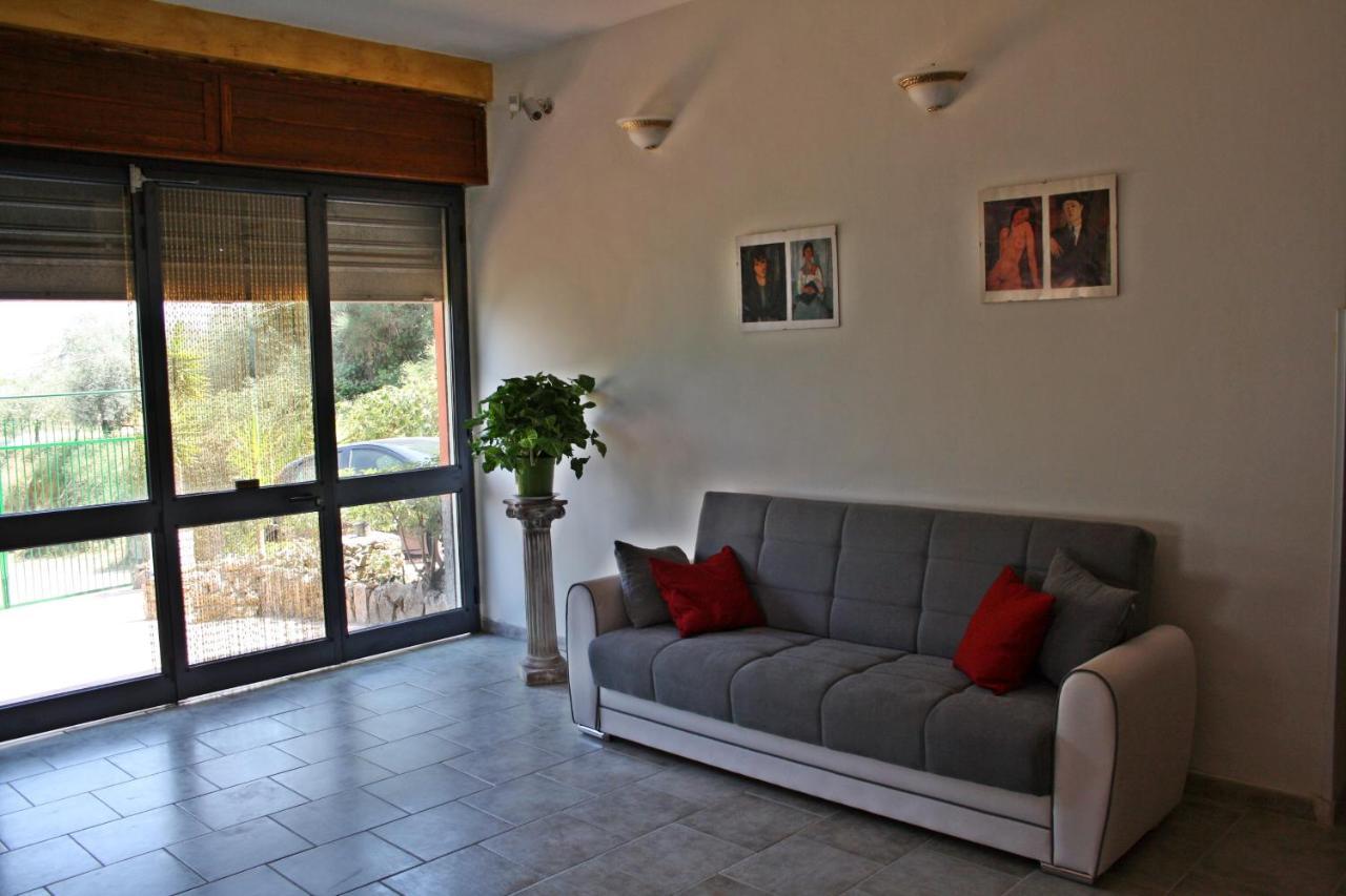 B&B Borgo Pileri Mazzarino Экстерьер фото