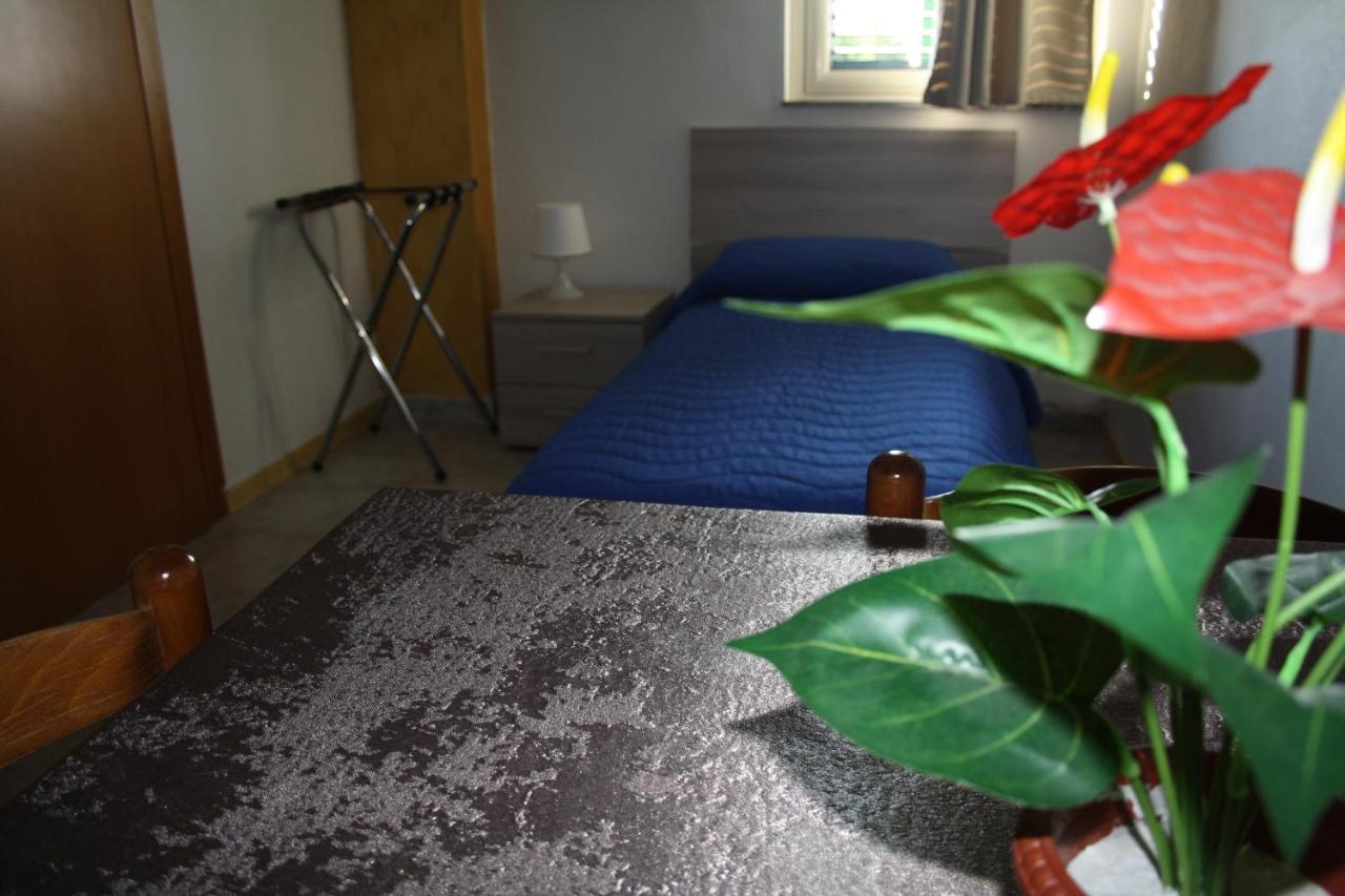 B&B Borgo Pileri Mazzarino Экстерьер фото